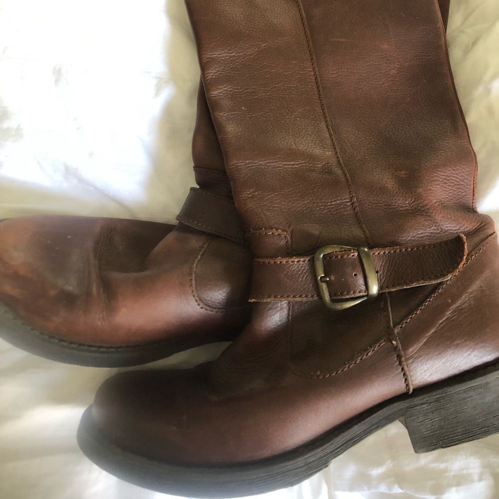 Leather boots